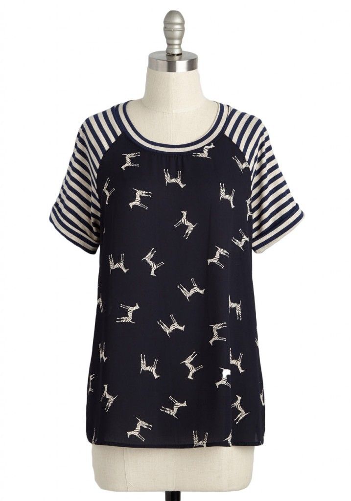 Hits The Stripe Note Top In Navy